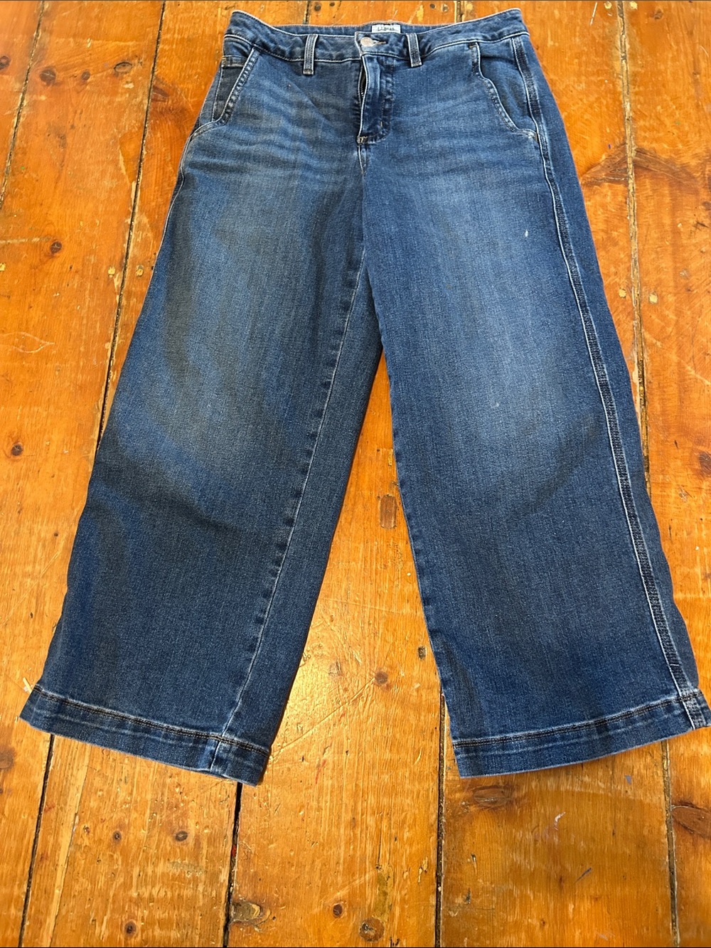 L.L. Bean Wide-Leg Cropped Jeans PETITE